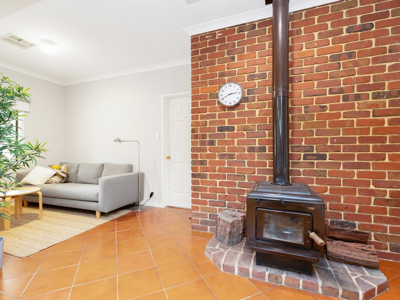 Photo - 31 Station Street, Cannington WA 6107 - Image 9