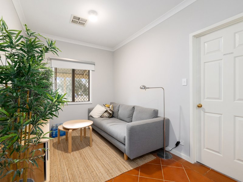 Photo - 31 Station Street, Cannington WA 6107 - Image 10