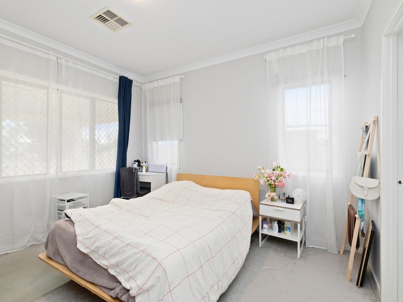 Photo - 31 Station Street, Cannington WA 6107 - Image 11