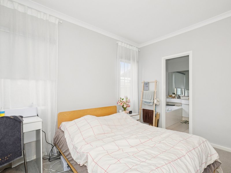 Photo - 31 Station Street, Cannington WA 6107 - Image 12