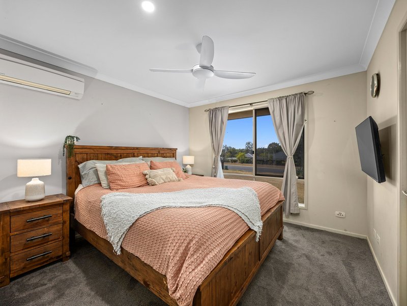 Photo - 31 Stephenson Crescent, Kensington Grove QLD 4341 - Image 12