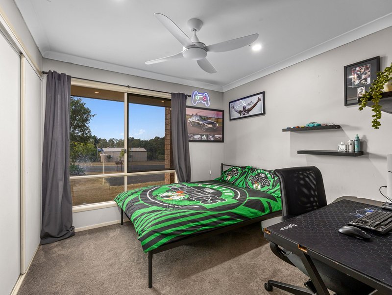 Photo - 31 Stephenson Crescent, Kensington Grove QLD 4341 - Image 15