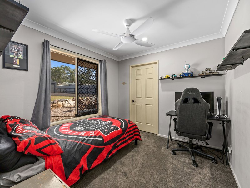 Photo - 31 Stephenson Crescent, Kensington Grove QLD 4341 - Image 16