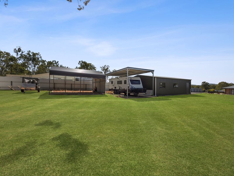 Photo - 31 Stephenson Crescent, Kensington Grove QLD 4341 - Image 23