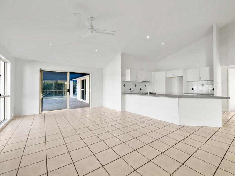 Photo - 31 Stillwater Drive, Twin Waters QLD 4564 - Image 12