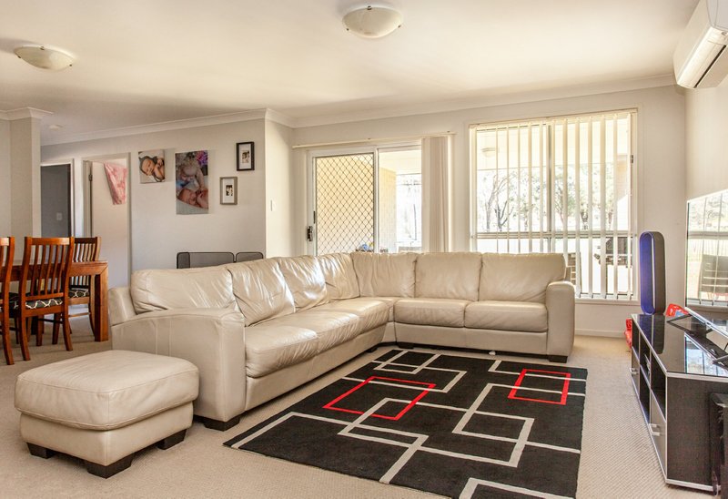 Photo - 31 Stonebridge Drive, Cessnock NSW 2325 - Image 5