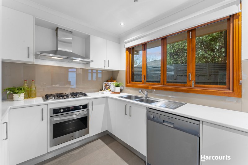 Photo - 31 Stradella Avenue, Vermont South VIC 3133 - Image 6