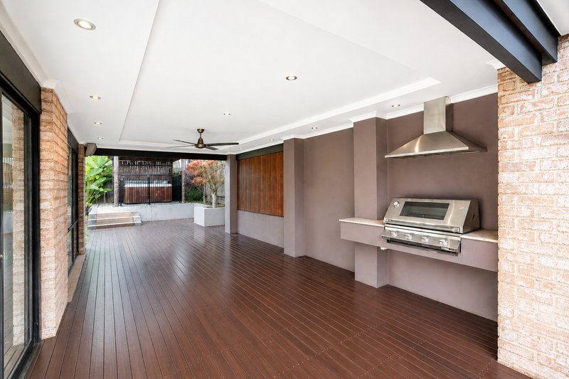 Photo - 31 Streeton Way, Berwick VIC 3806 - Image 3