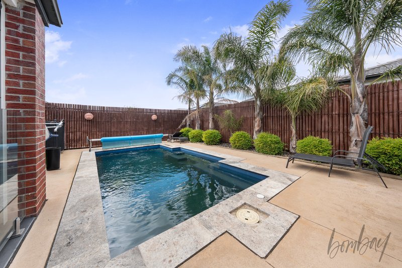 Photo - 31 Stringybark Avenue, Wallan VIC 3756 - Image 16