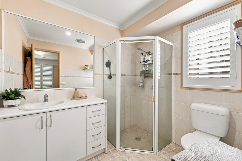 Photo - 31 Stringybark Drive, Jerrabomberra NSW 2619 - Image 5