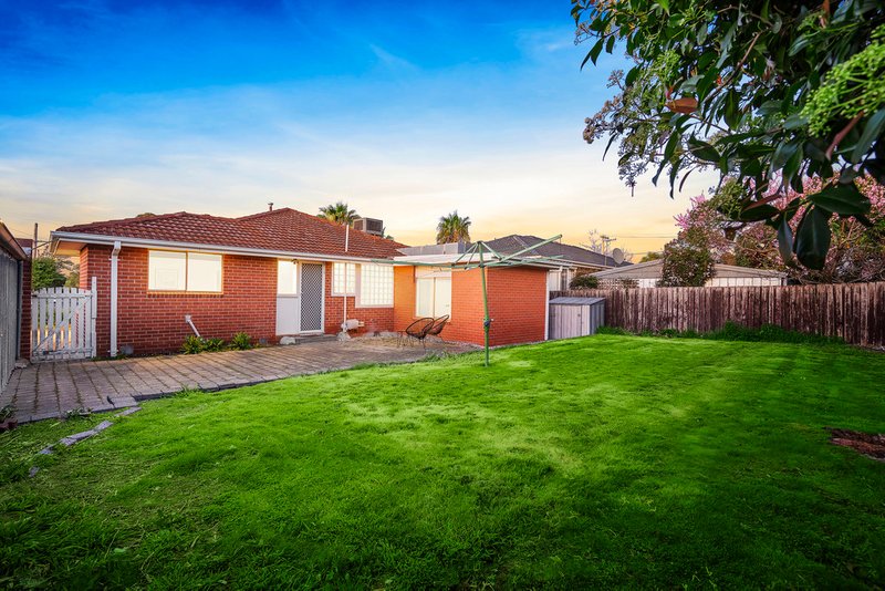 Photo - 31 Suemar Street, Mulgrave VIC 3170 - Image 13