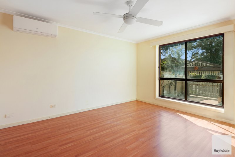 Photo - 31 Swindon Crescent, Keilor Downs VIC 3038 - Image 7