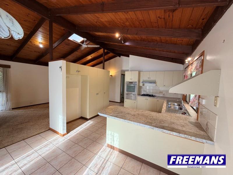 Photo - 31 Tessmanns Road, Kingaroy QLD 4610 - Image 14