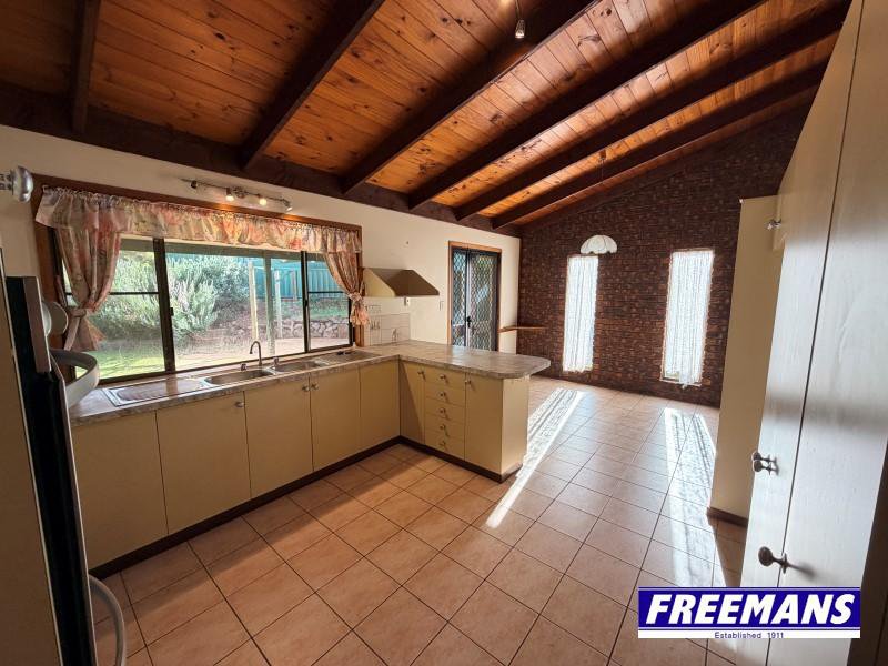 Photo - 31 Tessmanns Road, Kingaroy QLD 4610 - Image 15