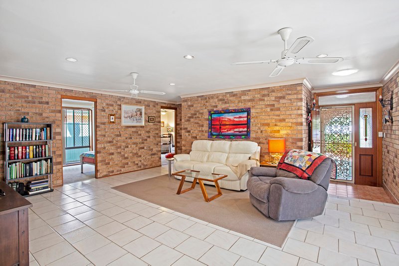 Photo - 31 Thomas Mitchell Road, Killarney Vale NSW 2261 - Image 2