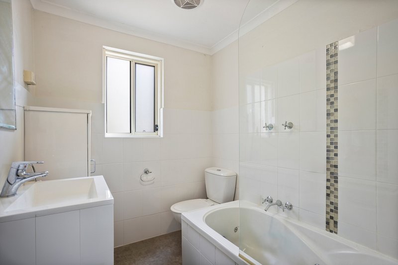 Photo - 3/1 Thomas Street, Wollongong NSW 2500 - Image 6