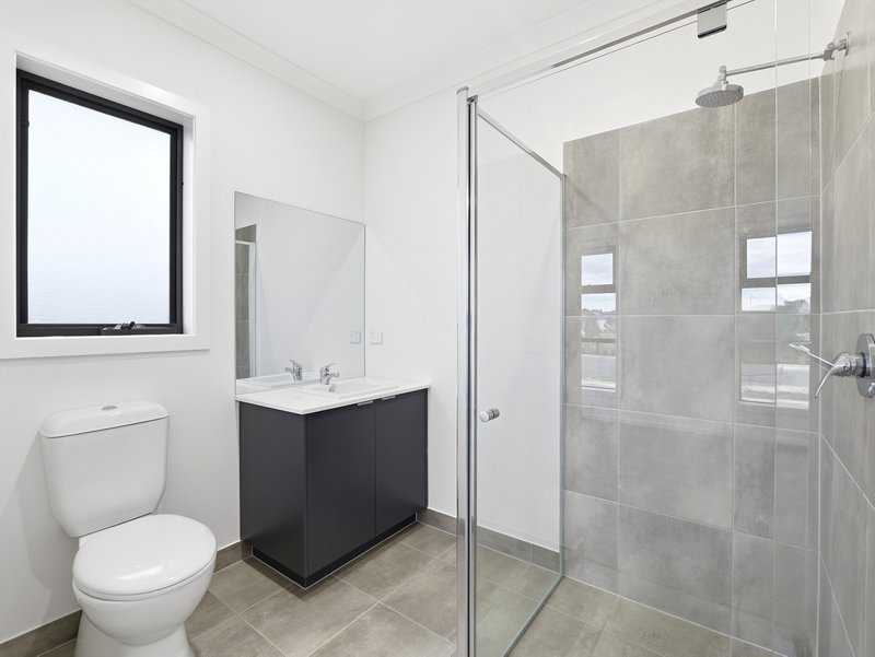 Photo - 31 Tuff Street, Werribee VIC 3030 - Image 15