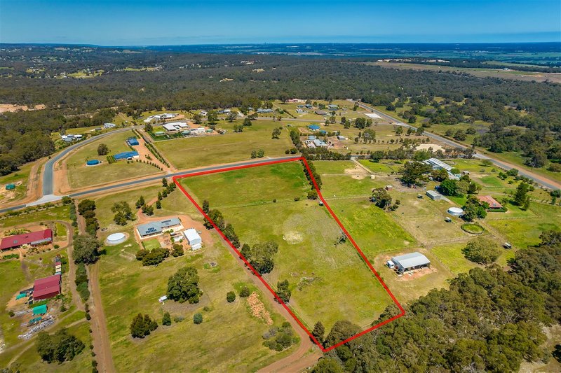 Photo - 31 Turtledove Drive, Lower Chittering WA 6084 - Image 4