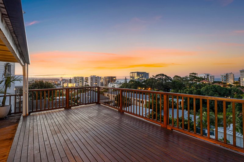 Photo - 31 Tweed Street, Coolangatta QLD 4225 - Image 12