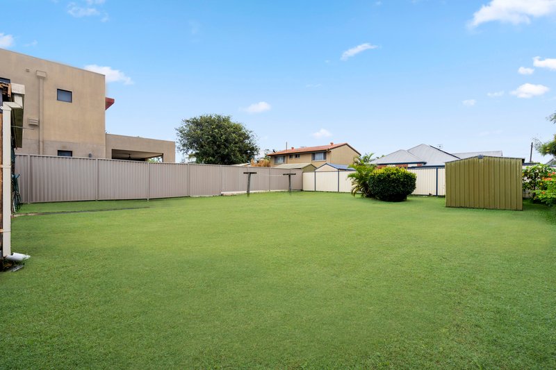 Photo - 31 Twelfth Avenue, Palm Beach QLD 4221 - Image 5