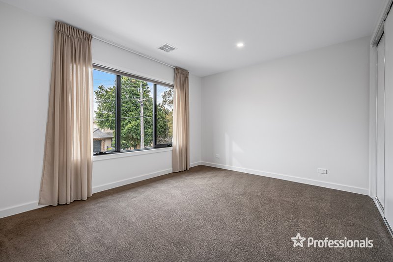 Photo - 31 View Street, Clayton VIC 3168 - Image 7