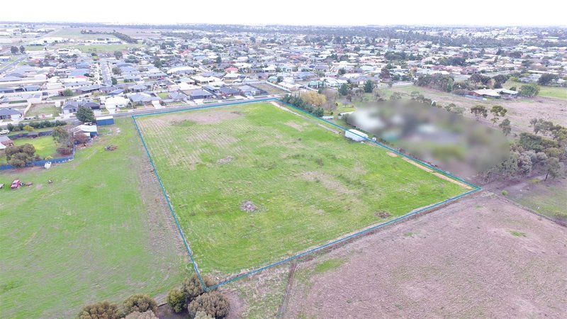 Photo - 31 Vine Avenue, Horsham VIC 3400 - Image 1