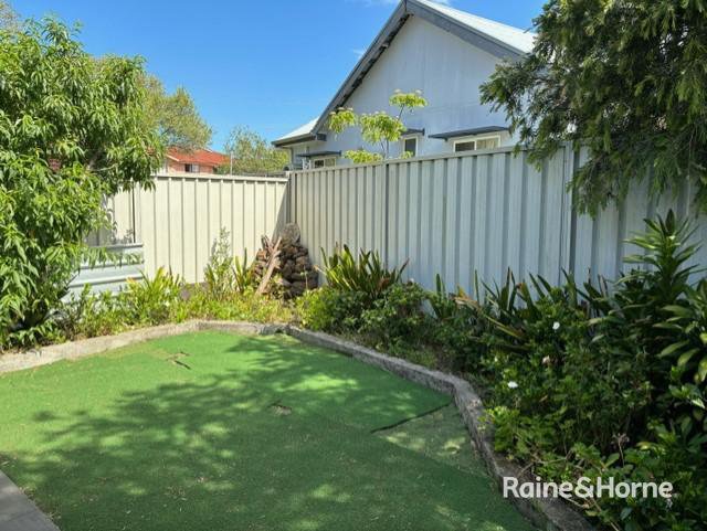 Photo - 3/1 Waratah Crescent, Macquarie Fields NSW 2564 - Image 8