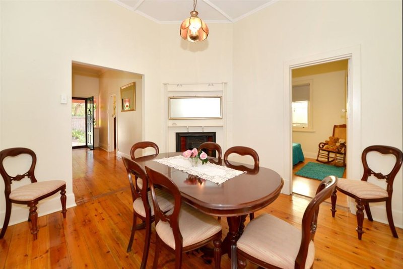 Photo - 31 Waratah Street, Seacliff SA 5049 - Image 9