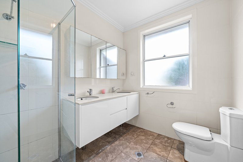 Photo - 31 Warburton Street, Chifley NSW 2036 - Image 8