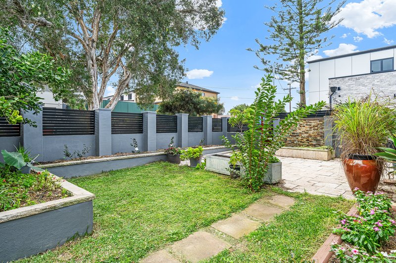 Photo - 31 Warburton Street, Chifley NSW 2036 - Image 14
