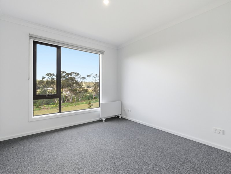 Photo - 31 Warin Lane, Bacchus Marsh VIC 3340 - Image 7