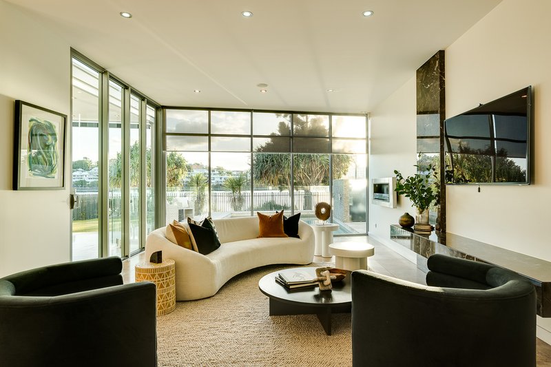 Photo - 31 Waterline Crescent, Bulimba QLD 4171 - Image 9