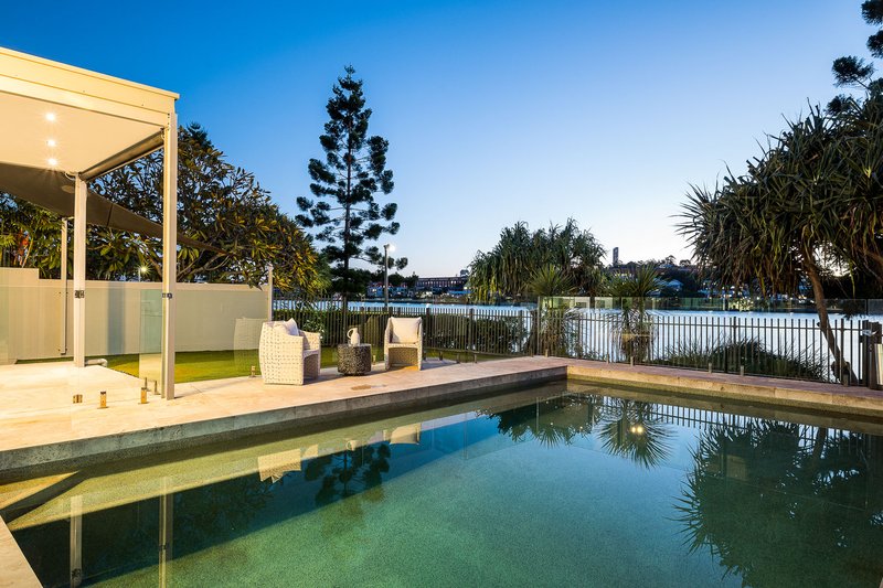 Photo - 31 Waterline Crescent, Bulimba QLD 4171 - Image 22