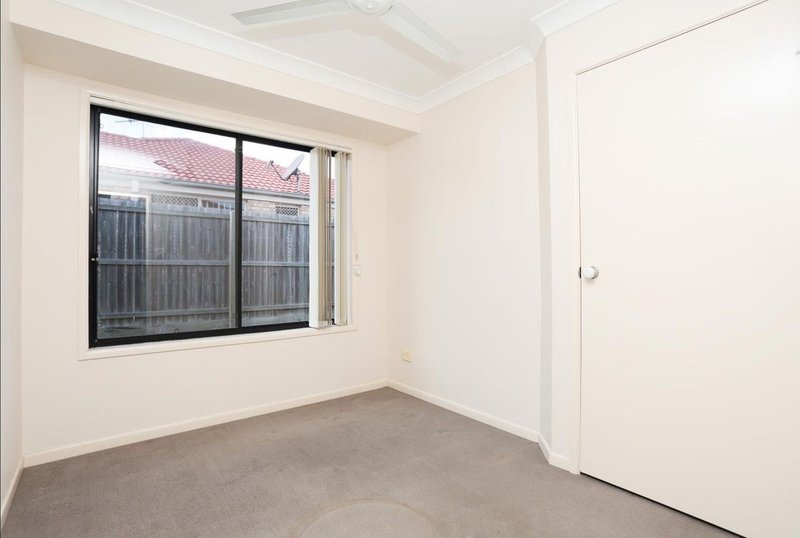 Photo - 31 Wattle Crescent, Raceview QLD 4305 - Image 3