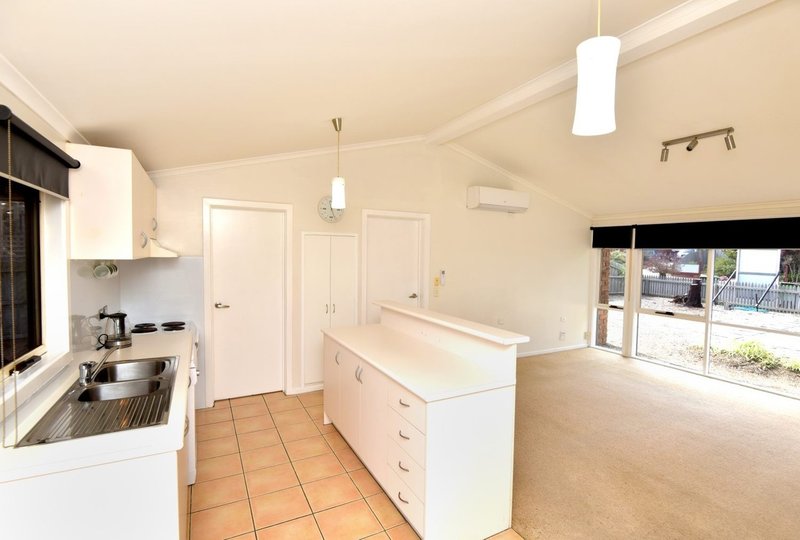 Photo - 31 Wattlehill Grove, St Leonards VIC 3223 - Image 3