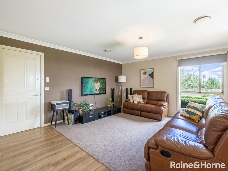 Photo - 31 Westbourne Drive, Llanarth NSW 2795 - Image 4