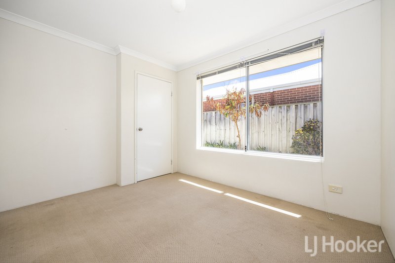 Photo - 31 Whitecap Street, Yanchep WA 6035 - Image 10