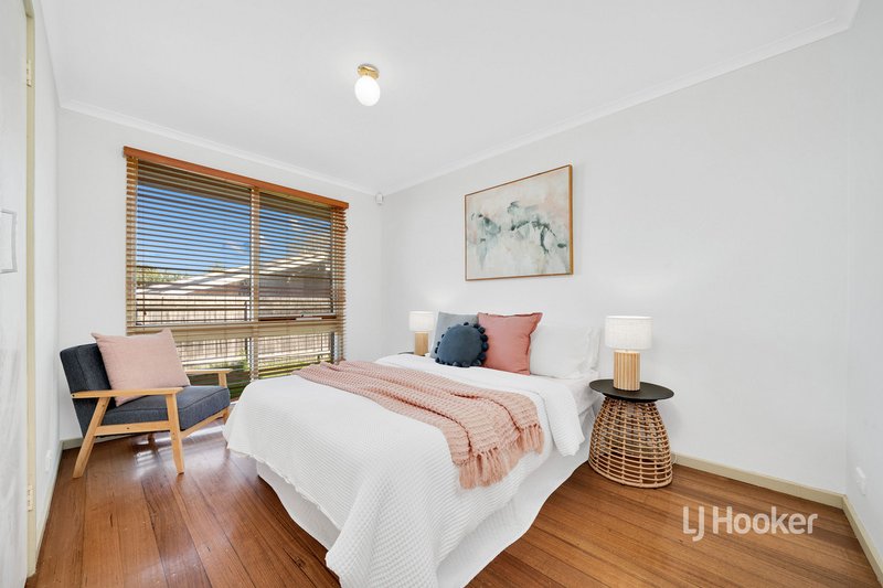 Photo - 31 Whitehaven Street, Wyndham Vale VIC 3024 - Image 9