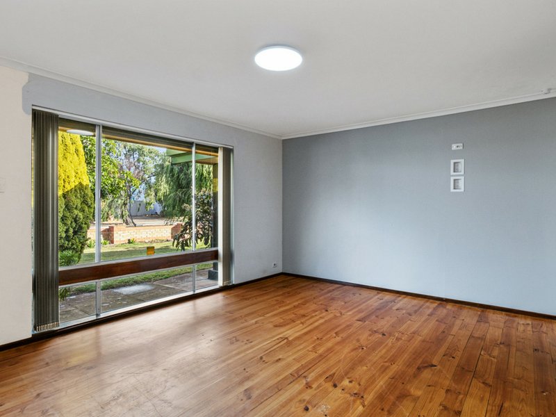 Photo - 31 Wigham Road, Aldinga Beach SA 5173 - Image 4