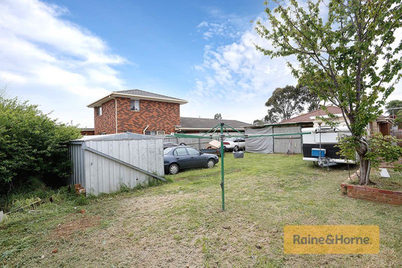 Photo - 31 Wills Road, Melton South VIC 3338 - Image 5