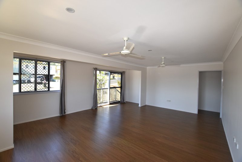 Photo - 31 Wilson Street, New Auckland QLD 4680 - Image 3