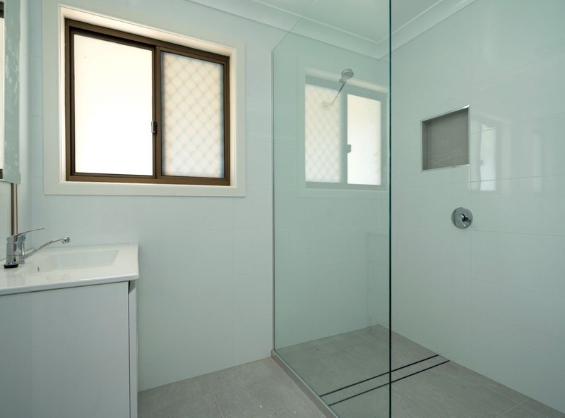 Photo - 31 Wine Drive, Wilsonton QLD 4350 - Image 4