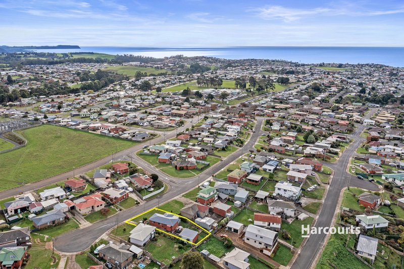 Photo - 31 Winter Avenue, Upper Burnie TAS 7320 - Image 3