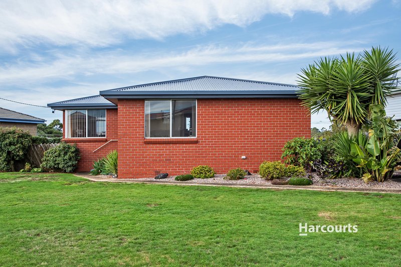 Photo - 31 Winter Avenue, Upper Burnie TAS 7320 - Image 4