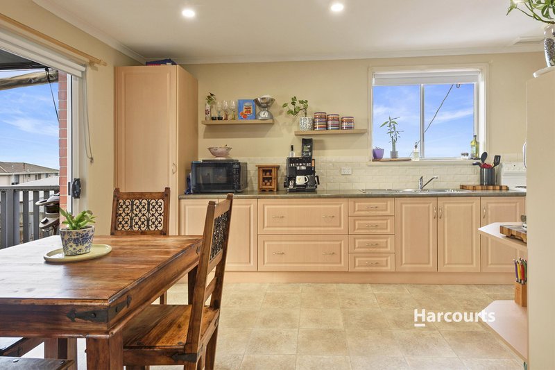 Photo - 31 Winter Avenue, Upper Burnie TAS 7320 - Image 10