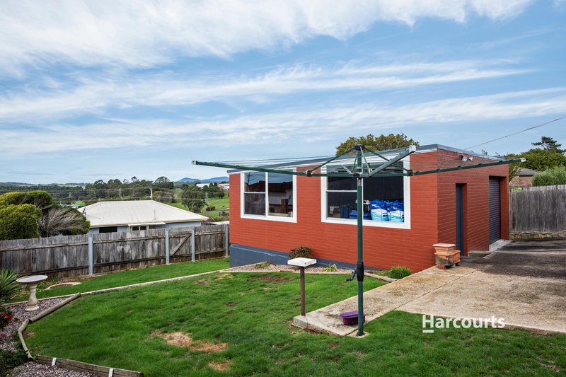 Photo - 31 Winter Avenue, Upper Burnie TAS 7320 - Image 15