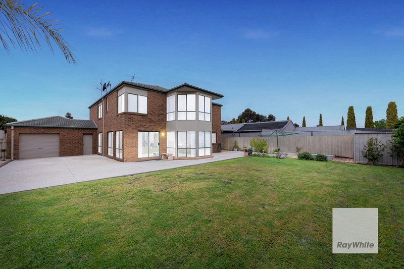 Photo - 31 Wolviston Avenue, Hillside VIC 3037 - Image 16