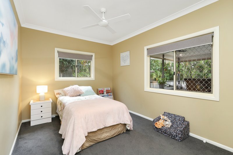 Photo - 31 Woodburn Place, Ferny Hills QLD 4055 - Image 13