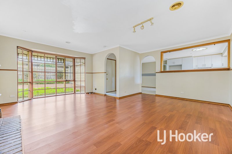 Photo - 31 Woodlands Crescent, Narre Warren VIC 3805 - Image 11