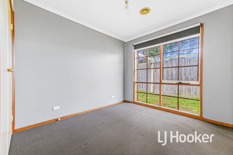 Photo - 31 Woodlands Crescent, Narre Warren VIC 3805 - Image 13